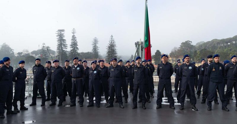 Fragata Bartolomeu Dias guarni&ccedil;&atilde;o