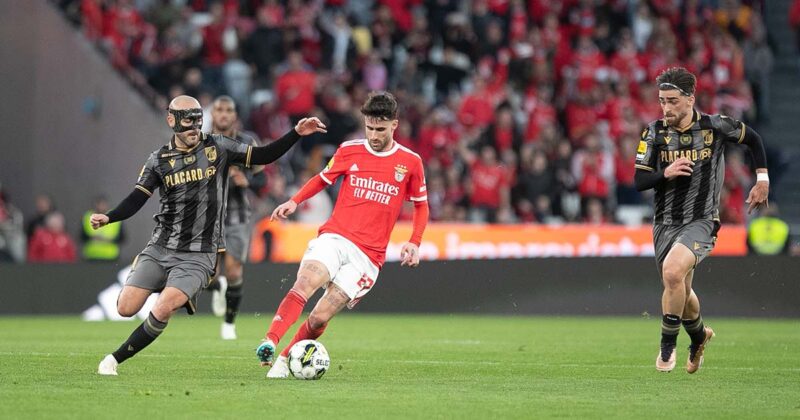 luz benfica guimar&atilde;es