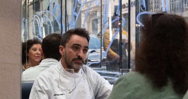 Chef El&iacute;sio Bernardes