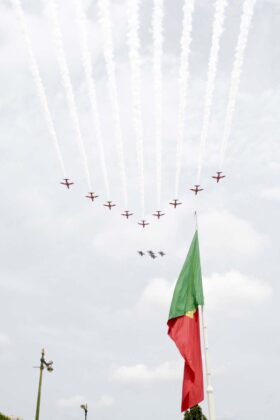 F 16M e Red Arrows