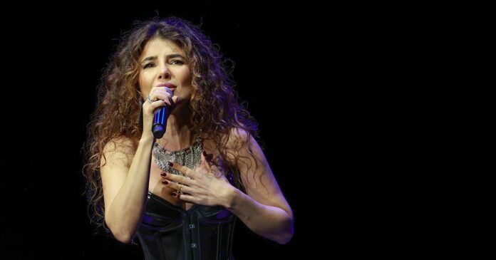 Paula Fernandes Casino estoril
