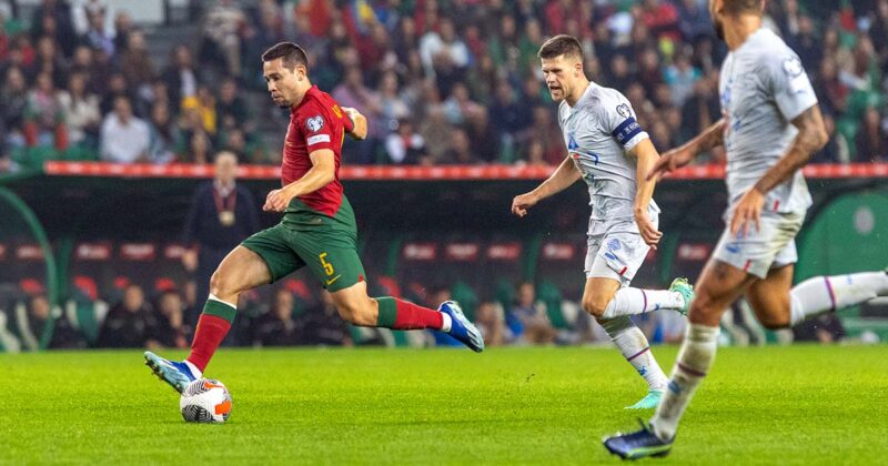 Portugal vence Isl&acirc;ndia