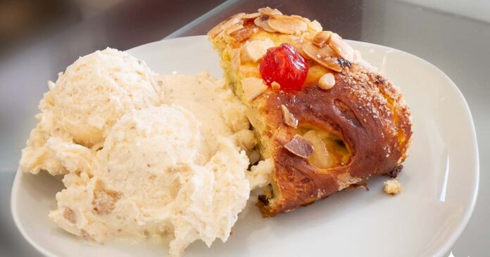gelado de bolo-rei