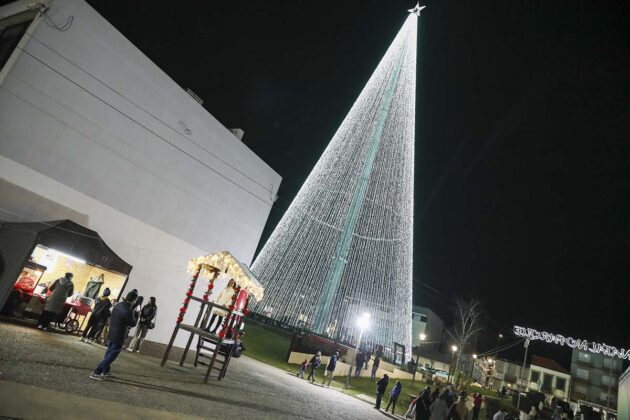 maior &aacute;rvore de Natal de Portugal