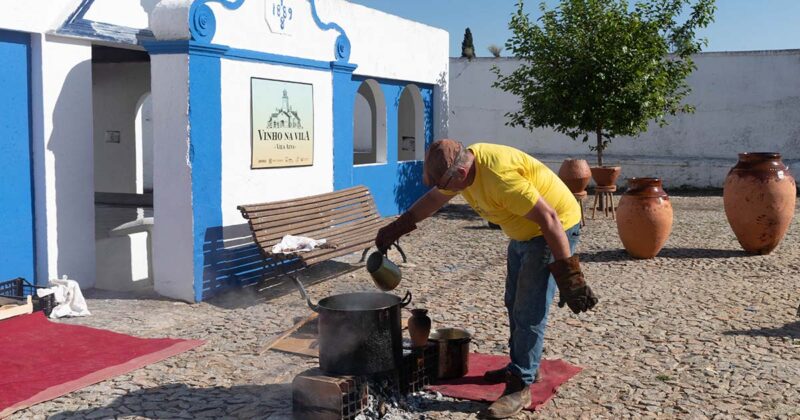 Vinho na Vila em Vila Alva