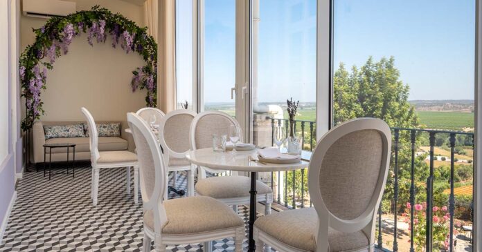 Lilases Boutique House Garden