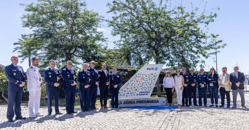 Anivers&aacute;rio da For&ccedil;a A&eacute;rea_Inauguracao monumento