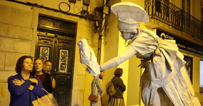 Festival de Estátuas Humanas