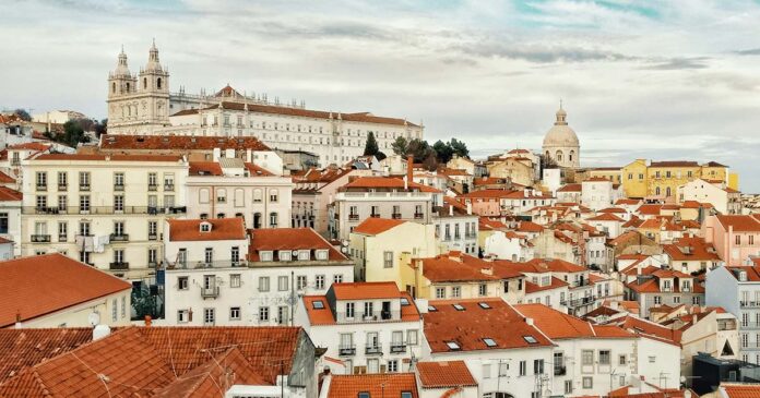 ruas mais caras de Portugal - liam-mckay-VHWyqXsWHg0-unsplash ruas mais caras de Portugal