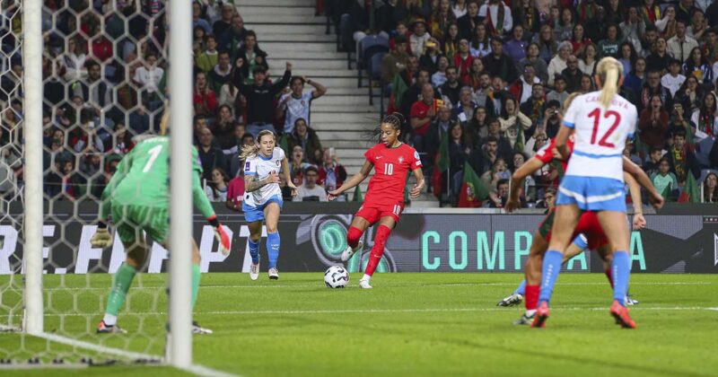 Sele&ccedil;&atilde;o Feminina de Futebol
