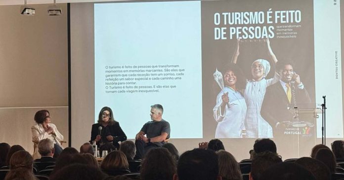 O Turismo é Feito de Pessoas O Turismo é Feito de Pessoas