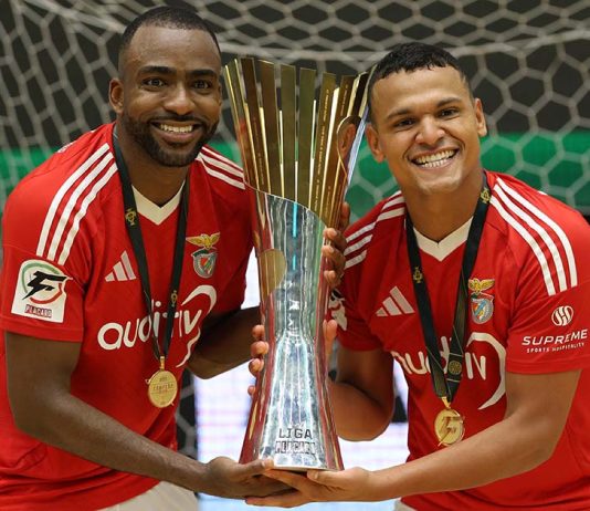 Futsal: Benfica quebra jejum e nega penta ao Sporting Benfica Sporting Futsal