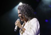 Simone celebra 50 anos de carreira com concerto na Figueira da Foz Simone
