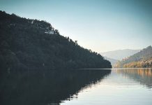 Atividades náuticas no rio Douro atraem turistas de todo o mundo rio Douro