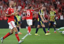 Benfica vence Fenerbahçe na Luz e garante apuramento para a Liga dos Campeões Benfica Fenerbahçe