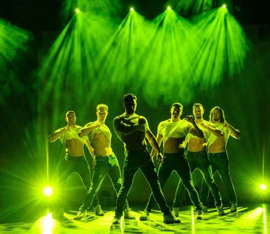 Thunder from Down Under, o espetáculo sensual de Las Vegas chega ao Tivoli BBVA Thunder from Down Under