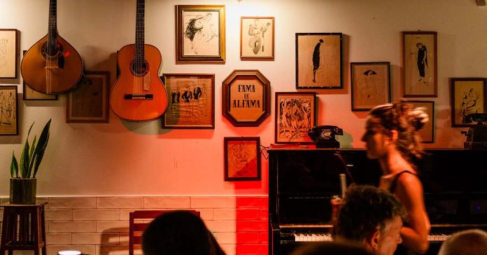 Fado em Alfama Fado em Alfama