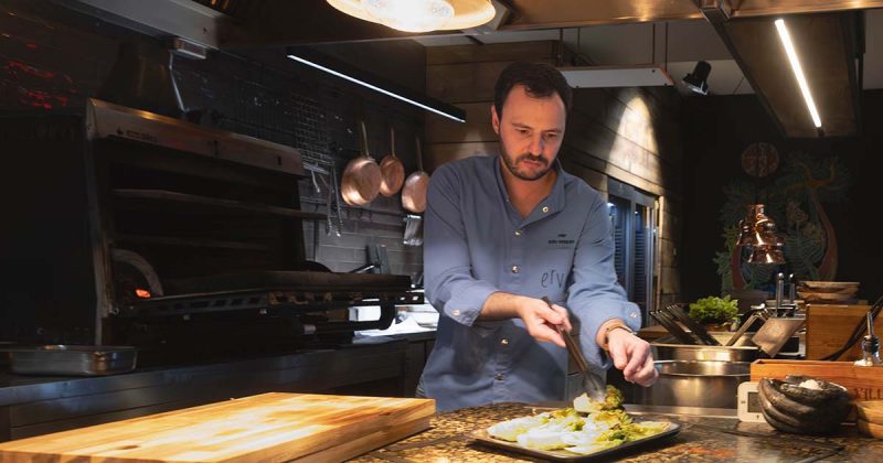 chef Jo&atilde;o Moreira