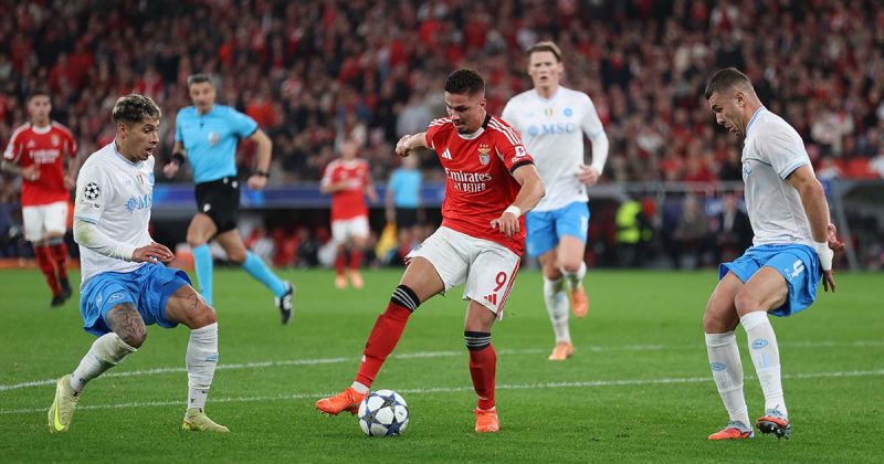 Benfica N&aacute;poles Liga dos Campe&otilde;es