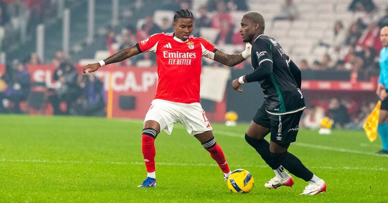 Benfica goleou Estrela Amadora
