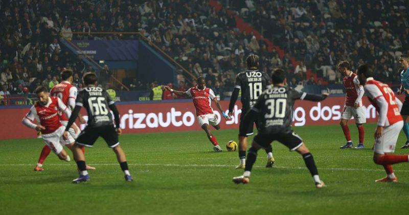 Vit&oacute;ria Ta&ccedil;a Liga