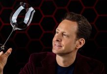 Copo para vinho: Maximilian Riedel mostra como o formato influencia a degustação Copo para vinho