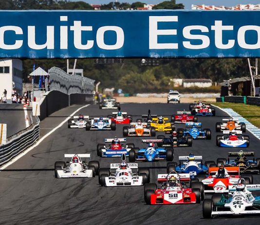 Estoril Classics celebra 10 anos com alguns dos mais lendários automóveis da competição Monolugares históricos durante uma corrida do Estoril Classics no Autódromo do Estoril.
