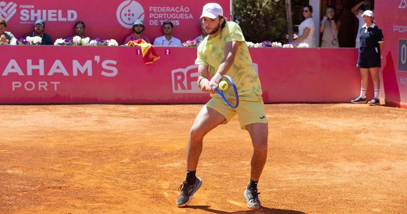 Jaime Faria em a&ccedil;&atilde;o durante o Millennium Estoril Open