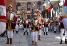 Ruta de Pasión Calatrava é distinguida como Festa de Interesse Turístico Internacional Os armaos da Ruta de Pasión Calatrava desfilam durante as celebrações da Semana Santa no Campo de Calatrava, em Espanha.