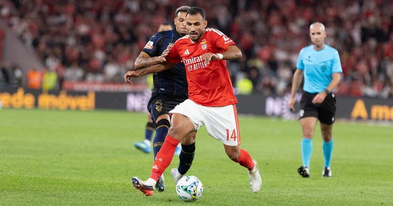 Benfica vence Estoril com Pavlidis em a&ccedil;&atilde;o durante o jogo na Luz