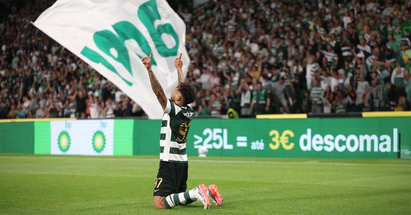 No jogo entre o Sporting e o Alverca, destaca-se o momento de comemora&ccedil;&atilde;o individual de um golo em campo.
