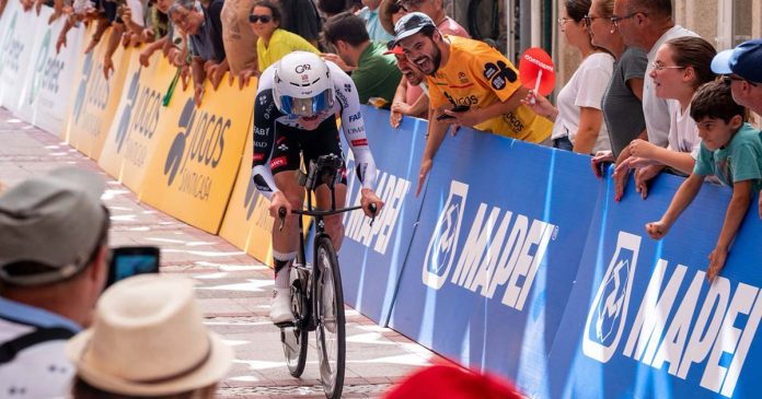 Julius Johansen no contrarrelógio da 5.ª etapa da Volta a Portugal Julius Johansen no contrarrelógio da 5.ª etapa da Volta a Portugal