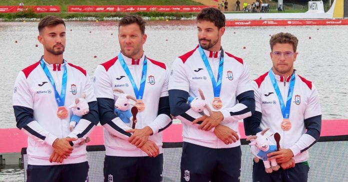 K4 português conquista bronze no Campeonato do Mundo de Velocidade e Paracanoagem K4 português no pódio do Campeonato do Mundo de Velocidade e Paracanoagem