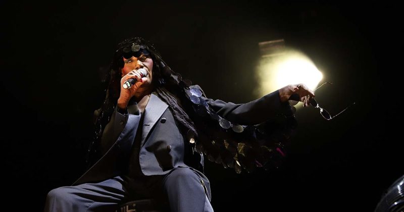 A artista Grace Jones atua no Palco Sagres durante a primeira noite do festival MEO Kalorama 2026
