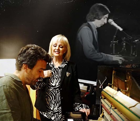 Esta balada que te dou: o êxito de Armando Gama renasce nas vozes de Ágata e Miguel Araújo Miguel Araújo e Ágata juntos no estúdio para a nova versão de Esta balada que te dou