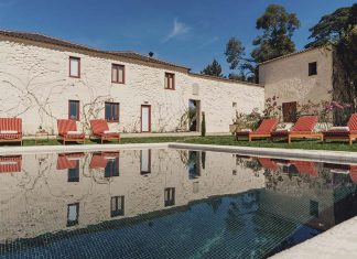 Quinta da Taboadella: uma viagem pelo vinho, pela história e pela natureza do Dão Quinta da Taboadella com a Casa Villae 1255 e piscina no exterior