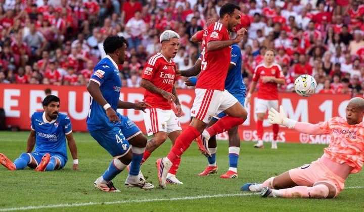 Benfica-Gil Vicente 3-1 &ndash; jogada junto &agrave; baliza